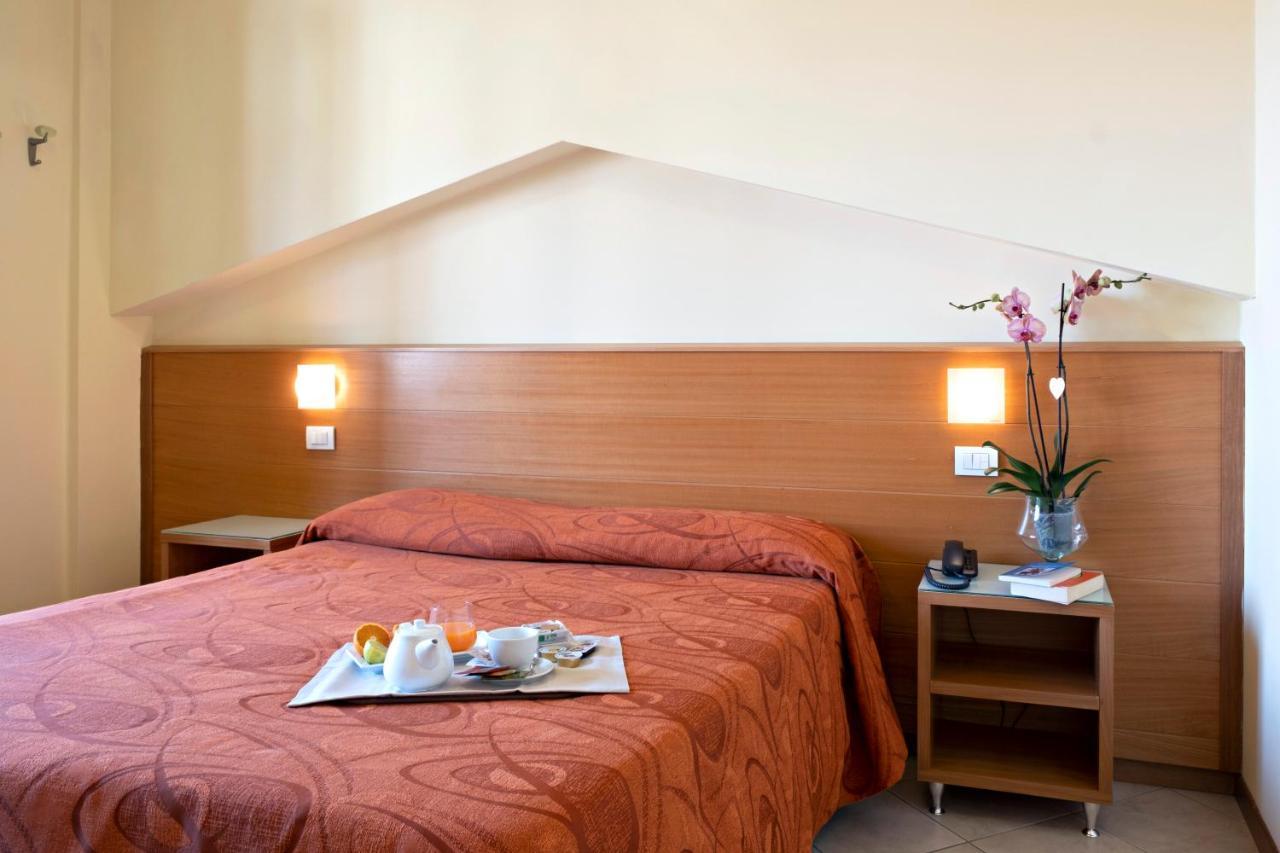 Hotel Mirage Βιαρέτζιο Εξωτερικό φωτογραφία